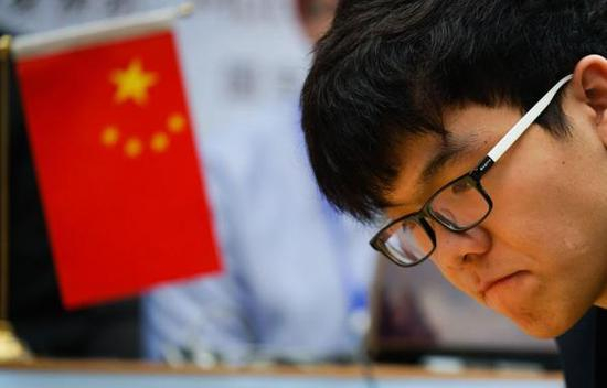抱有必胜的信念和必死的决心