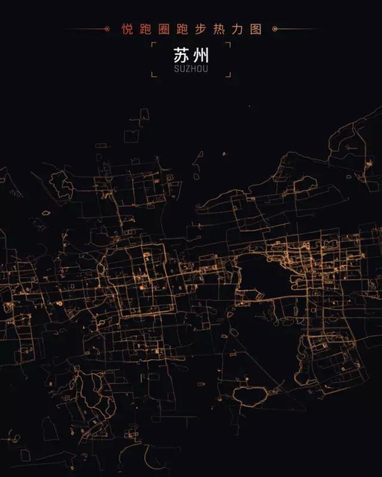 　　漫步园林美景，