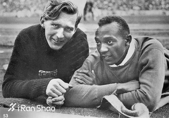 现实却让人唏嘘，算是让希特勒“打脸”的卢斯朗被招募送往前线，他和杰西仍然是好朋友，直到在盟军入侵西西里时战亡。