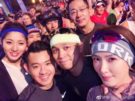 跑前来张大合照！半马小组的跑者们加油吧！