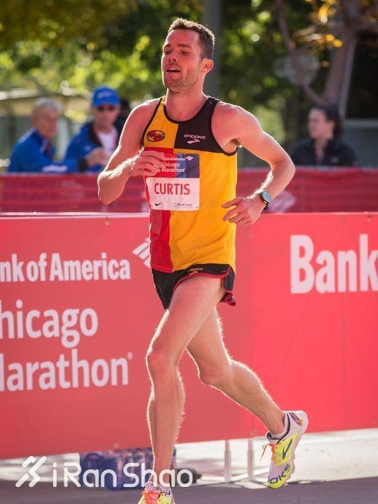 Augustus Maiyo，34岁，波马以2：13：16排名第七。