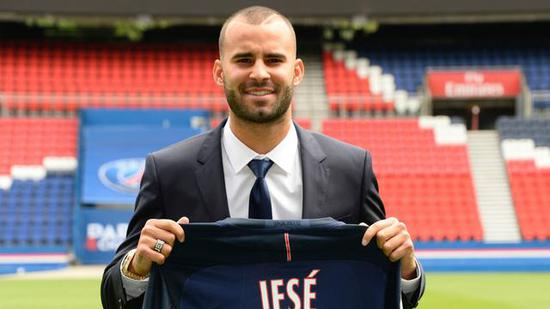 去年夏天，巴黎圣日尔曼庆幸着自己做了一笔好买卖，从皇马买入了一位具有巨星潜质的超级新星，仅仅花了球队2500万欧元。