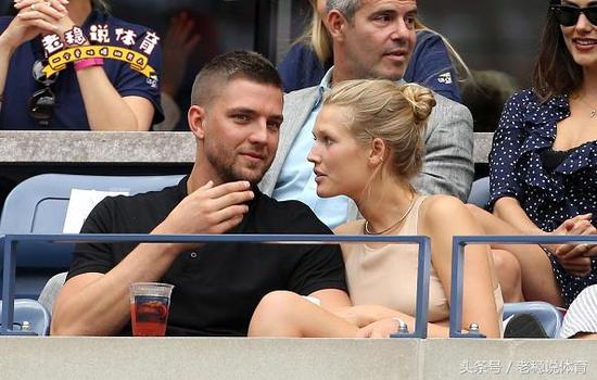 帕森斯的伤病的确给他造成了不小的影响，然而借由伤病而寻花问柳，是不是就有些过分了。