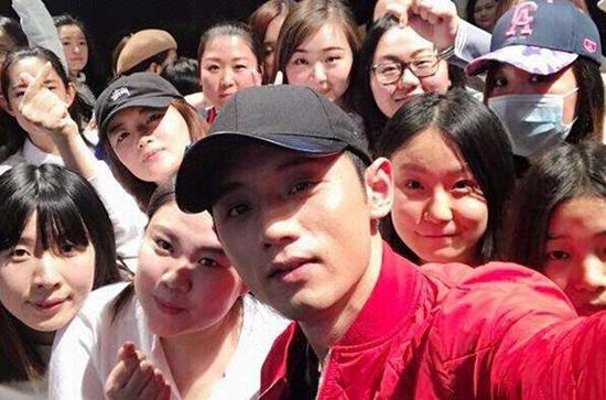 张继科与粉丝们