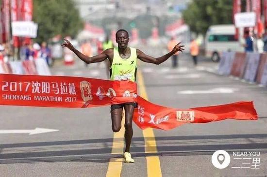 为什么黑人选手成为马拉松比赛的热门？