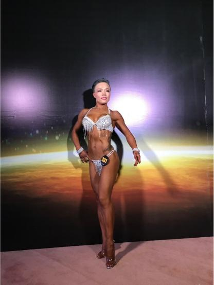 来自中国的宋小风和来自乌克兰的Katy获得比基尼比赛优秀奖；