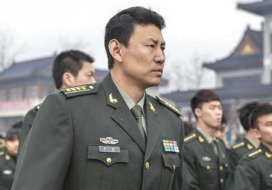 大校军衔：李楠