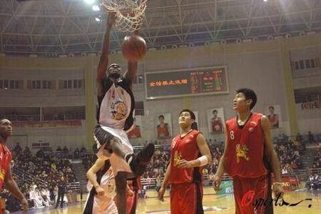 全队患上了离开主场就要输的怪病