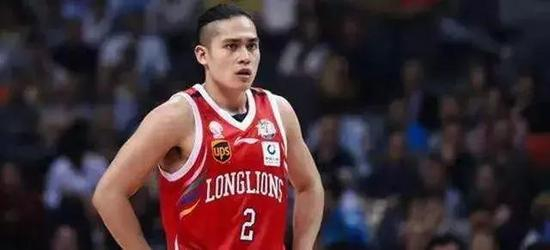 进入CBA前从未打过职业比赛的他