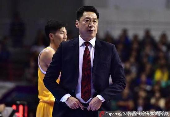 李春江的离开成了广东队下坡的开端