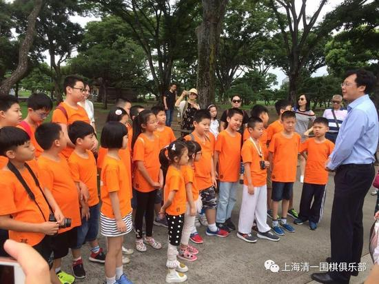 听胡老师讲故事