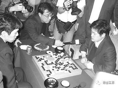 那一年，中央电视台的许讯还是一枚帅锅。