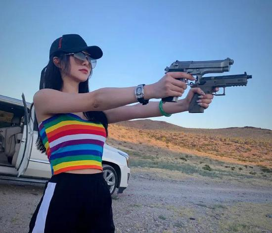 重度枪械爱好者