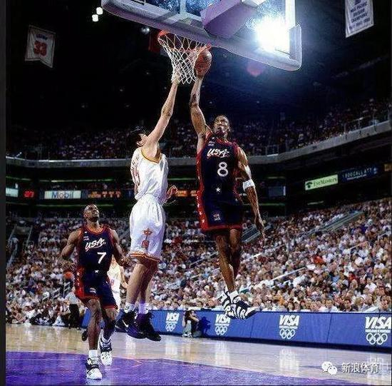 1996年亚特兰大奥运会，中国男篮惨败给美国