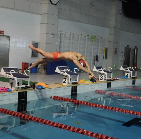 张子扬备战全国冠军赛