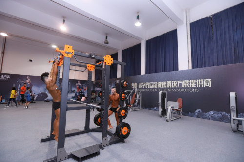 全国健美健身冠军总决赛比赛场馆热身区