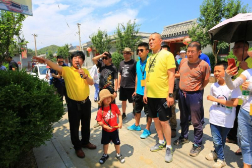 车队抵达目的地官房