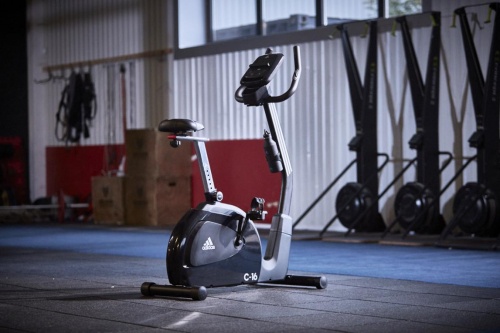 以简驭“繁”，凝练线条勾勒极简之美