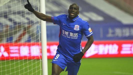 登巴巴是否还能重披申花战袍