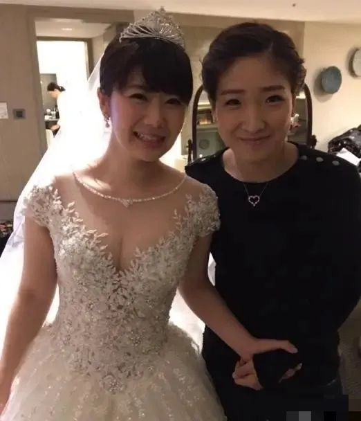 福原爱与刘诗雯