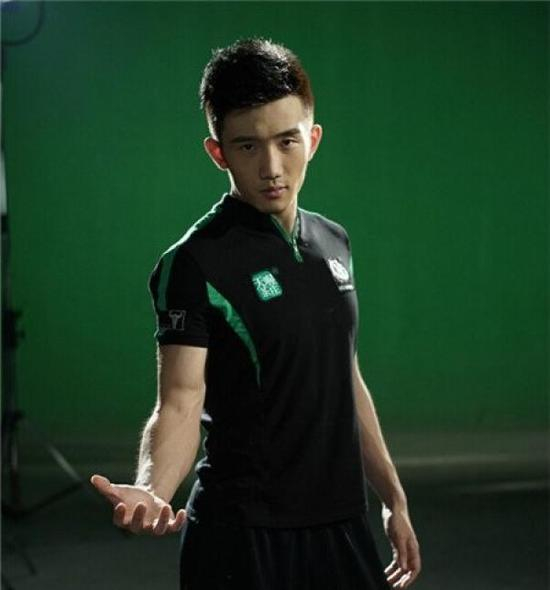 李威俊因家暴事件被禁赛并被战队解约。