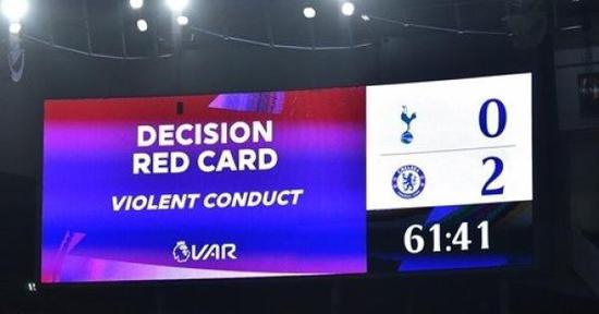 VAR显示，孙兴慜的动作是红牌