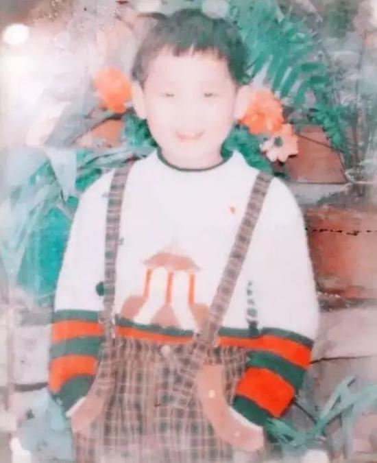 童年时期的球王