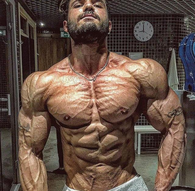 一，多练习长位移方面的力量训练