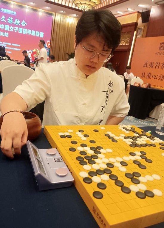 王爽打败冯韵嘉两连胜