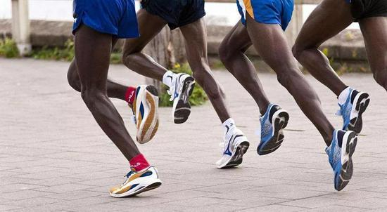 现在回答文章最开始的问题，是否有哪种落地姿势适合每一个人呢？