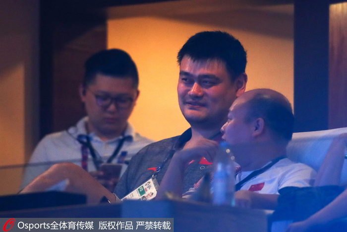 姚明现场观赛。