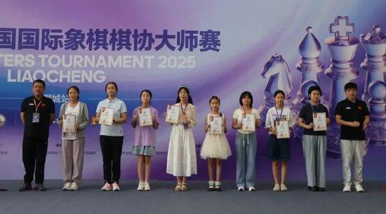 女子候补棋协大众组前8名