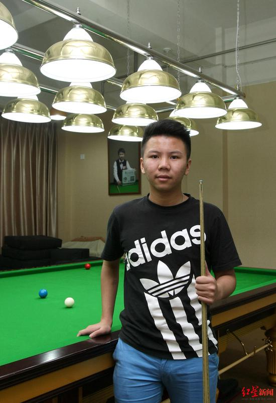 2014年，出国前的周跃龙（红星资料图片）