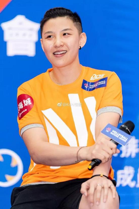 最初打排球是为了减肥