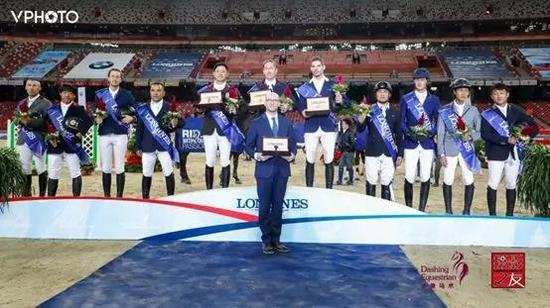 职业骑手配对赛颁奖