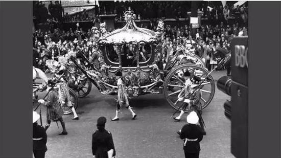 1953年，伊丽莎白二世女王加冕礼