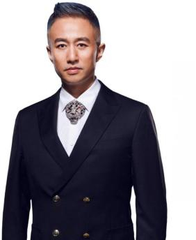 （从主持人到赛事 CEO 的郭晨冬，绝对是行业现象级标杆）