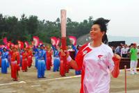 皮划艇世界冠军家人不幸患病 丈夫已去世儿子住院