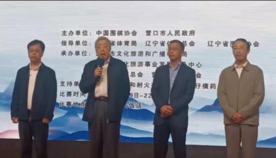 营口市委常委,副市长孙政同志向开幕式致辞"春渐远