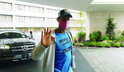 德约科维奇抵达