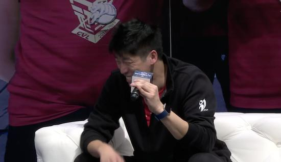 被“逼婚”的沈琼顿时没了赛场上的干练