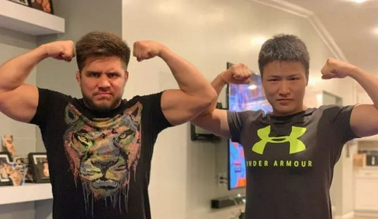 塞胡多与张伟丽