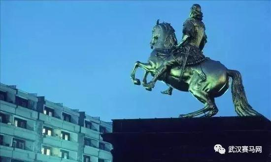 德累斯顿的金色骑士