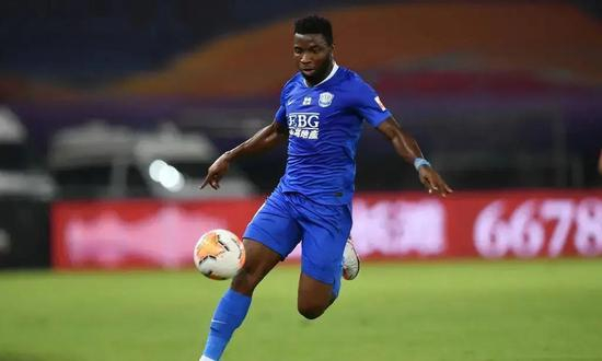 现石家庄永昌前锋奥斯卡，2019赛季曾以22球荣膺中甲金靴