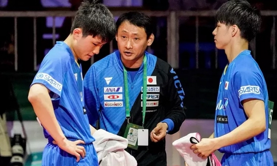 张爸爸成了张教练