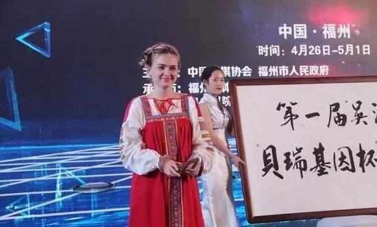 Dina Burdakova 迪娜·布尔达科娃5段