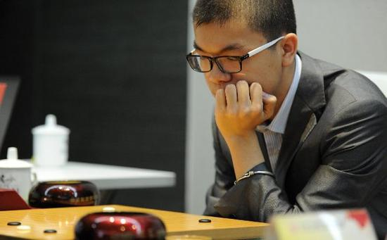 2014年，柯洁在百灵杯世界围棋公开赛中。新华社记者陶亮摄