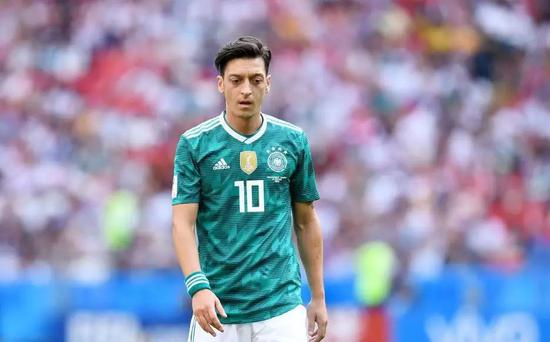 ▲2018年世界杯小组赛，德国0-2负于韩国