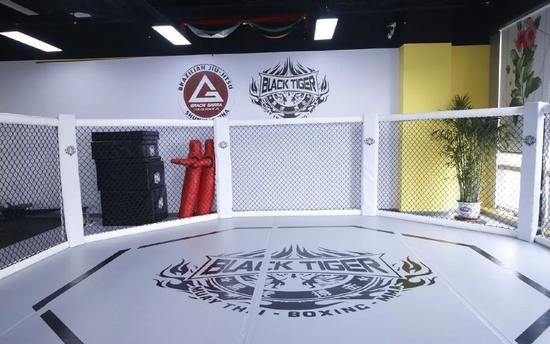 黑虎搏击俱乐部