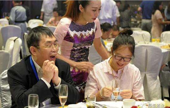  聂老与女儿菲菲